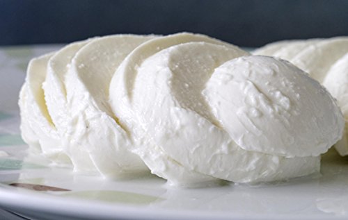 Fresh Mozzarella in Brine - Image 4